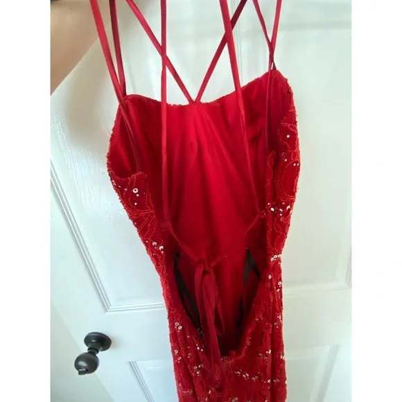 Formal Dress 🔥 - Picture 4 of 8